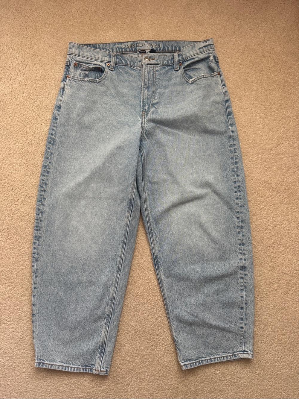 American Eagle High Rise Barrel Leg Light Wash Jeans